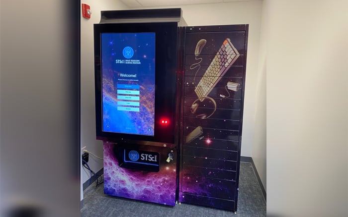 ITAM Touch XL + Lockers for STSci